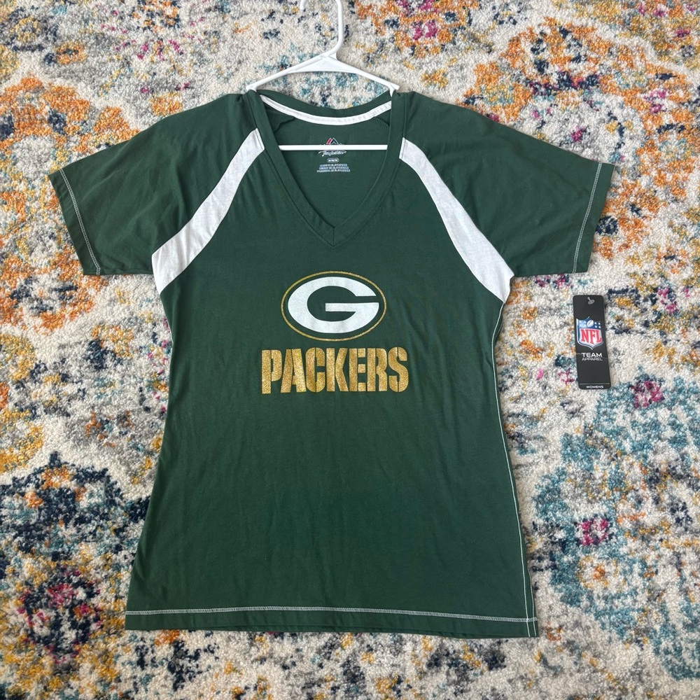 NFL Green Bay Packers women’s V-Neck Tee with sparkly Logo NWT medium